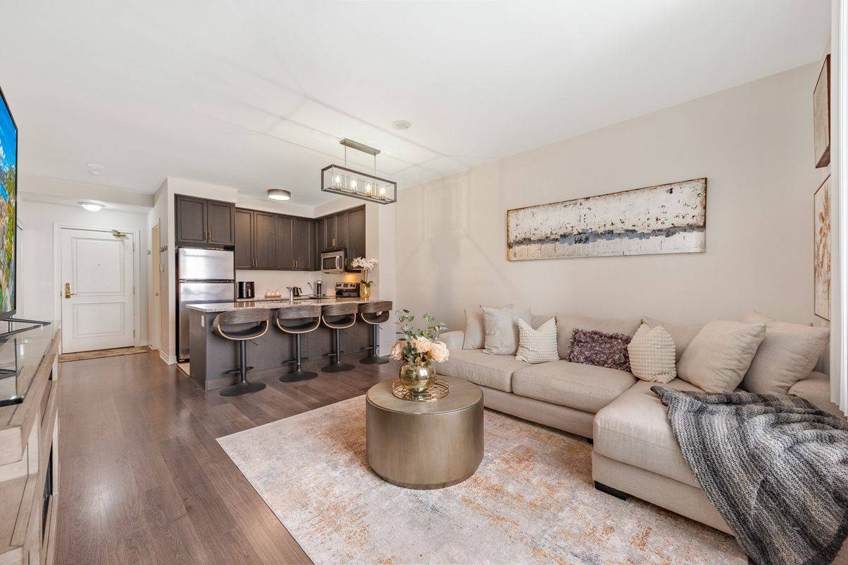 Vaughan, ON L6A 0J9,9245 Jane ST #1015
