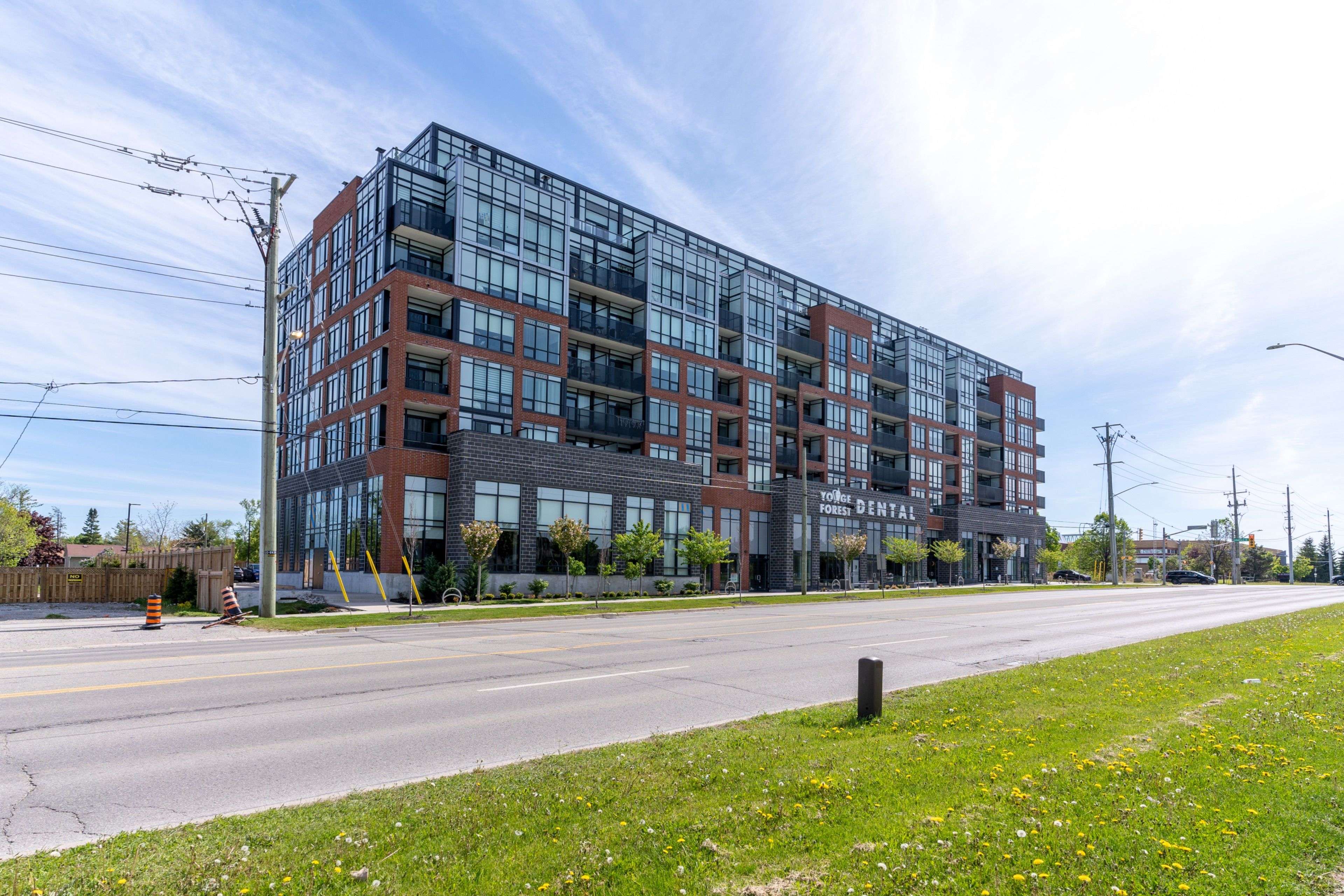 Barrie, ON L4N 4E8,681 Yonge ST #409