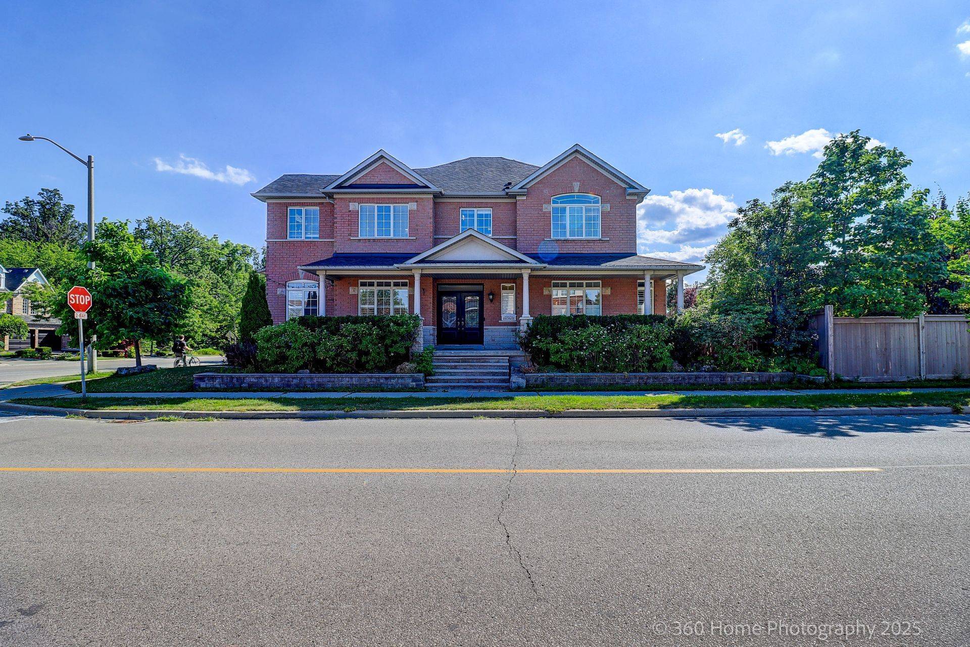 Milton, ON L9T 5Y2,1065 Woodward AVE