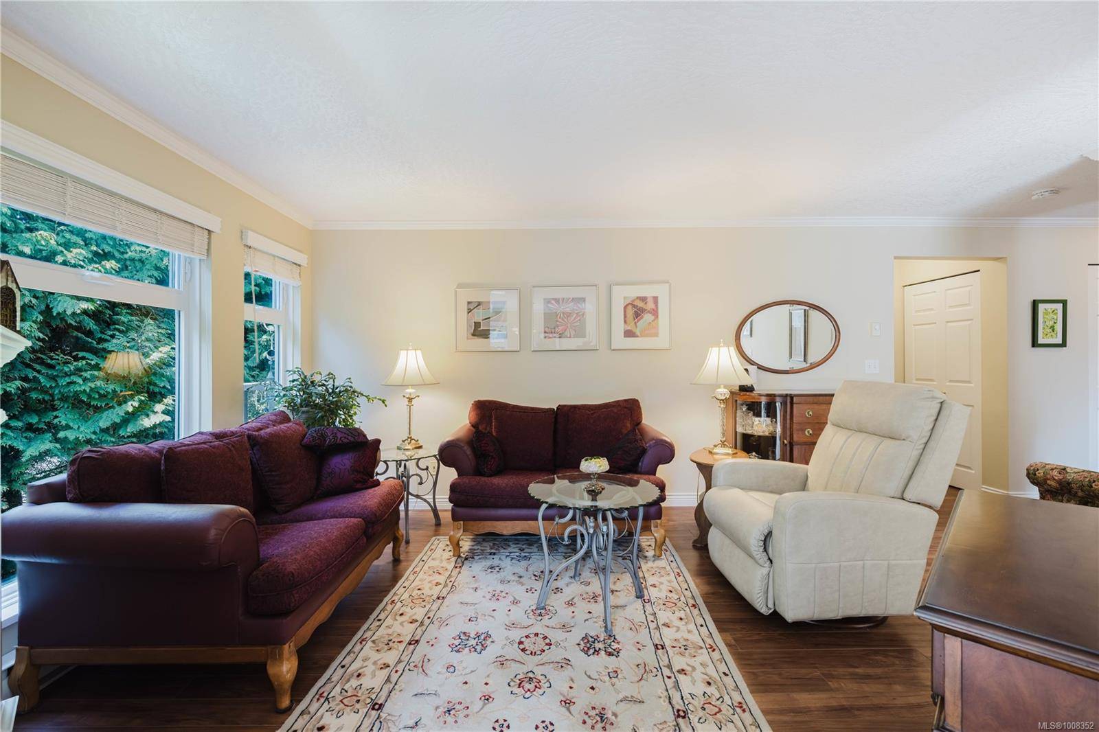 Esquimalt, BC V9A 2T7,835 Selkirk Ave #204