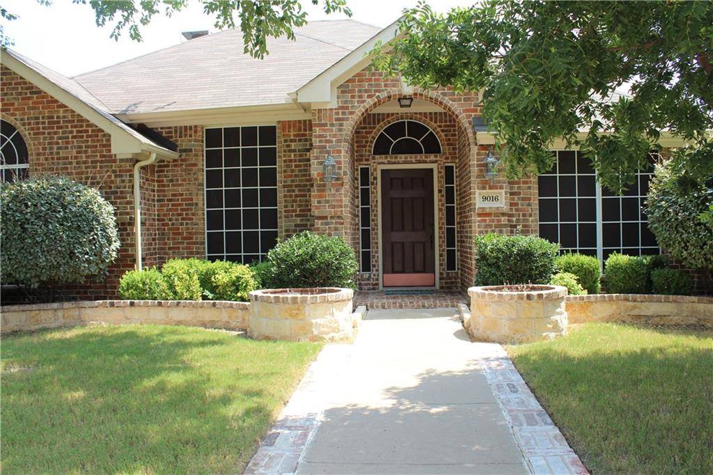 Plano, TX 75025,9016 Roundbluff Road