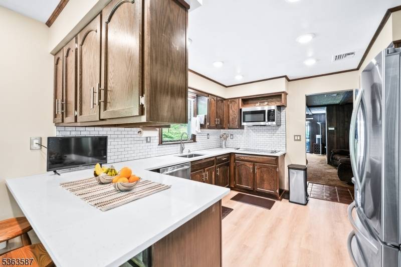 Mount Arlington Boro, NJ 07850,624 Sandra Dr