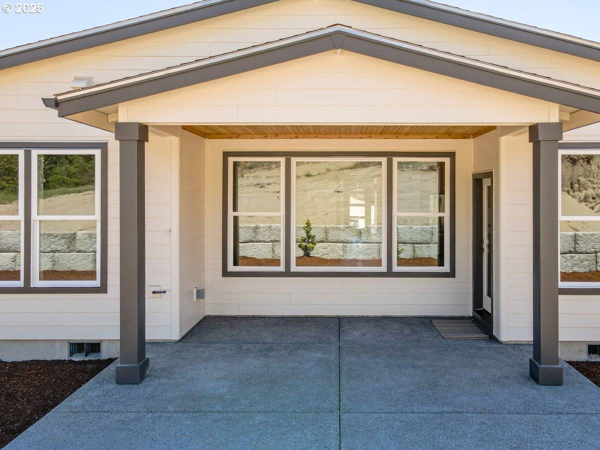 Manzanita, OR 97130,413 Meadows drive