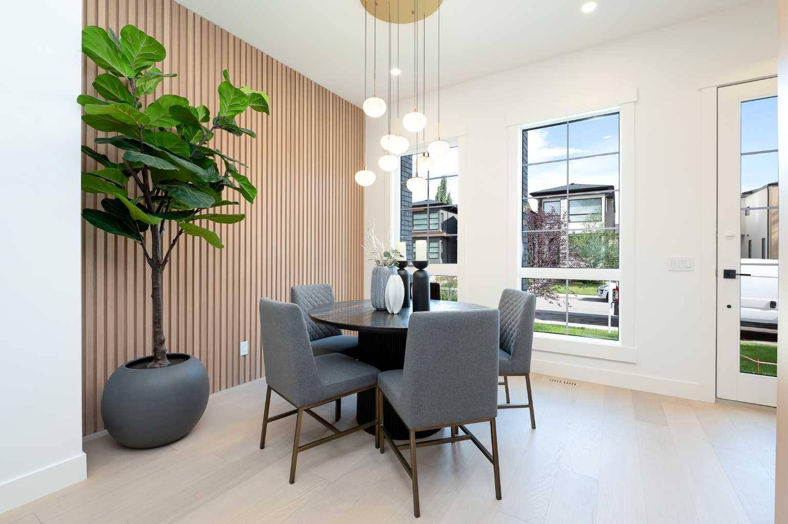 Calgary, AB T2N 3H6,1807 Broadview RD NW