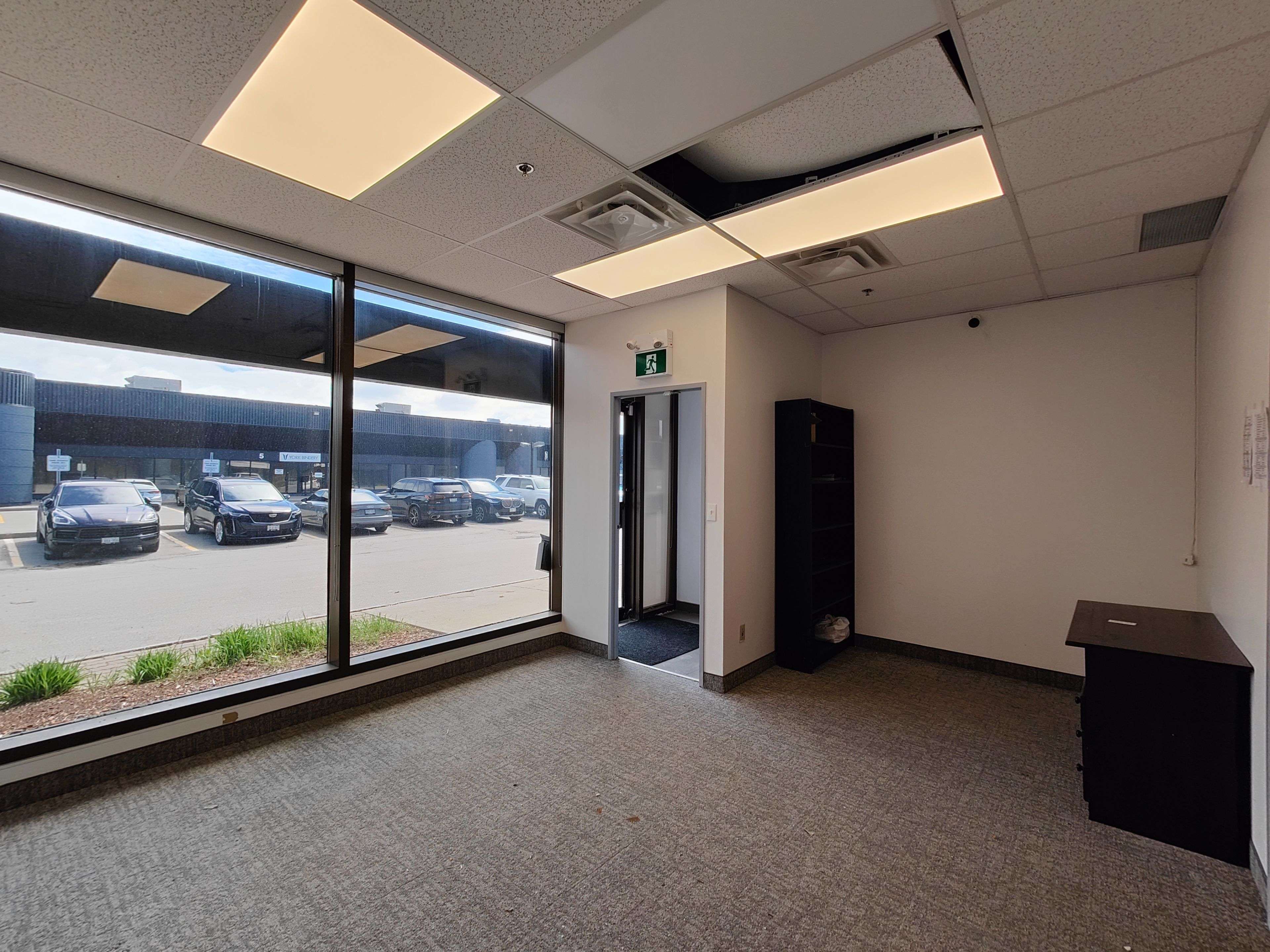 Toronto E11, ON M1B 2K4,445 Milner AVE #28