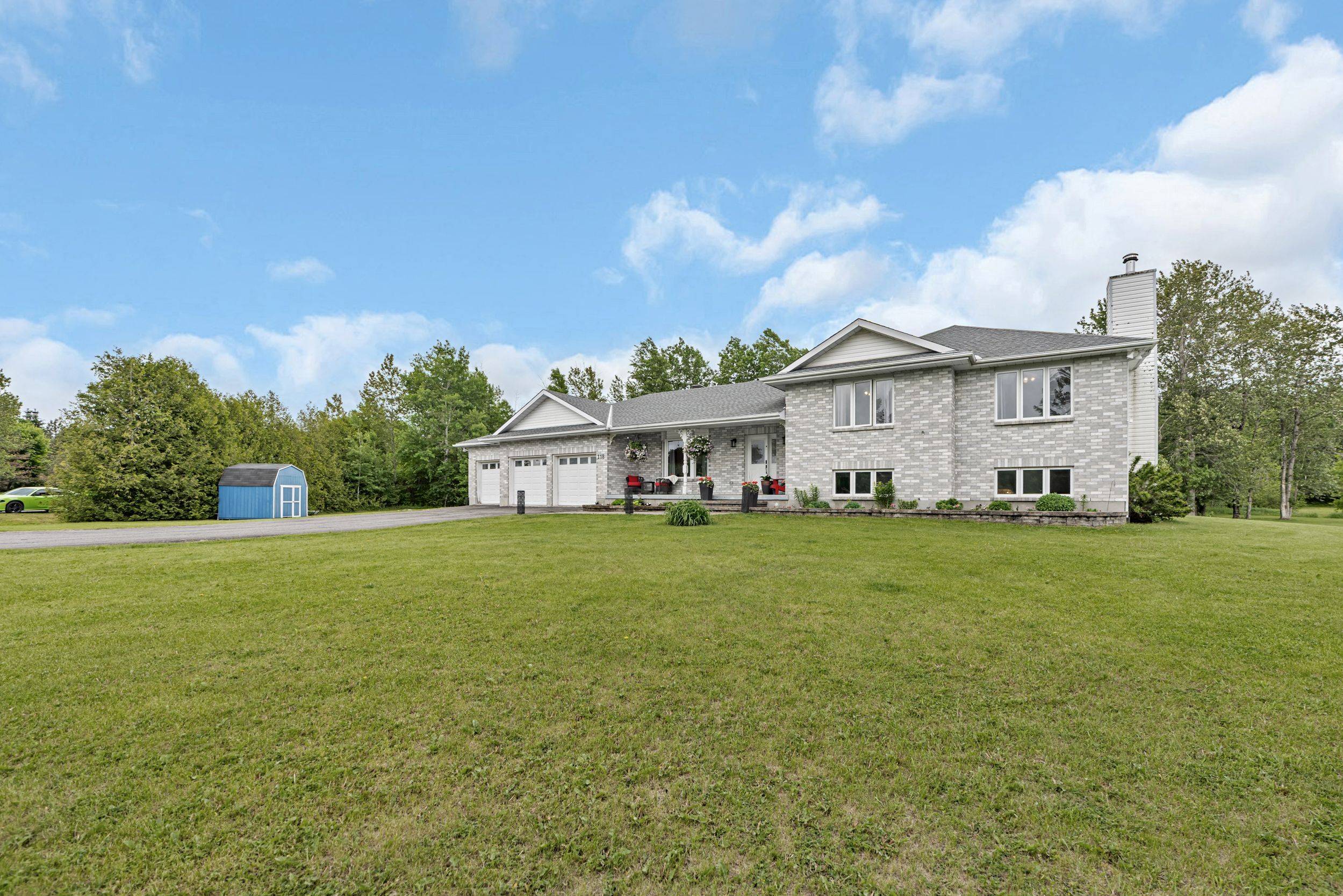 Carp - Huntley Ward, ON K0A 1L0,118 Rushing Brook DR