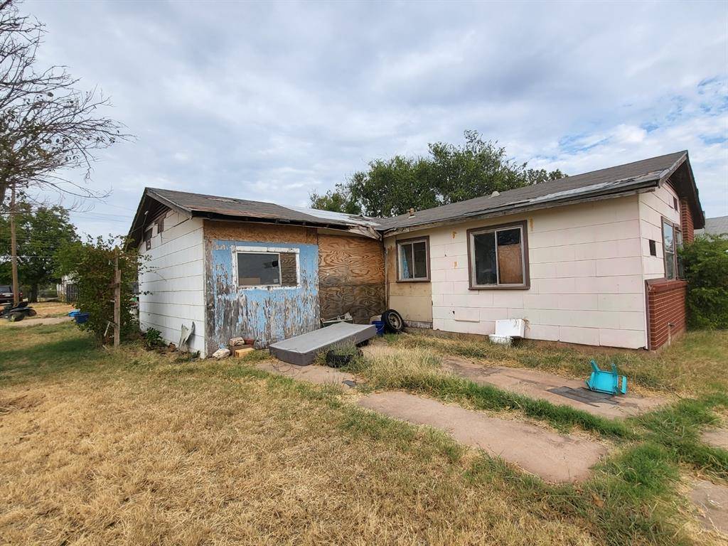 Electra, TX 76360,501 E Lincoln Avenue