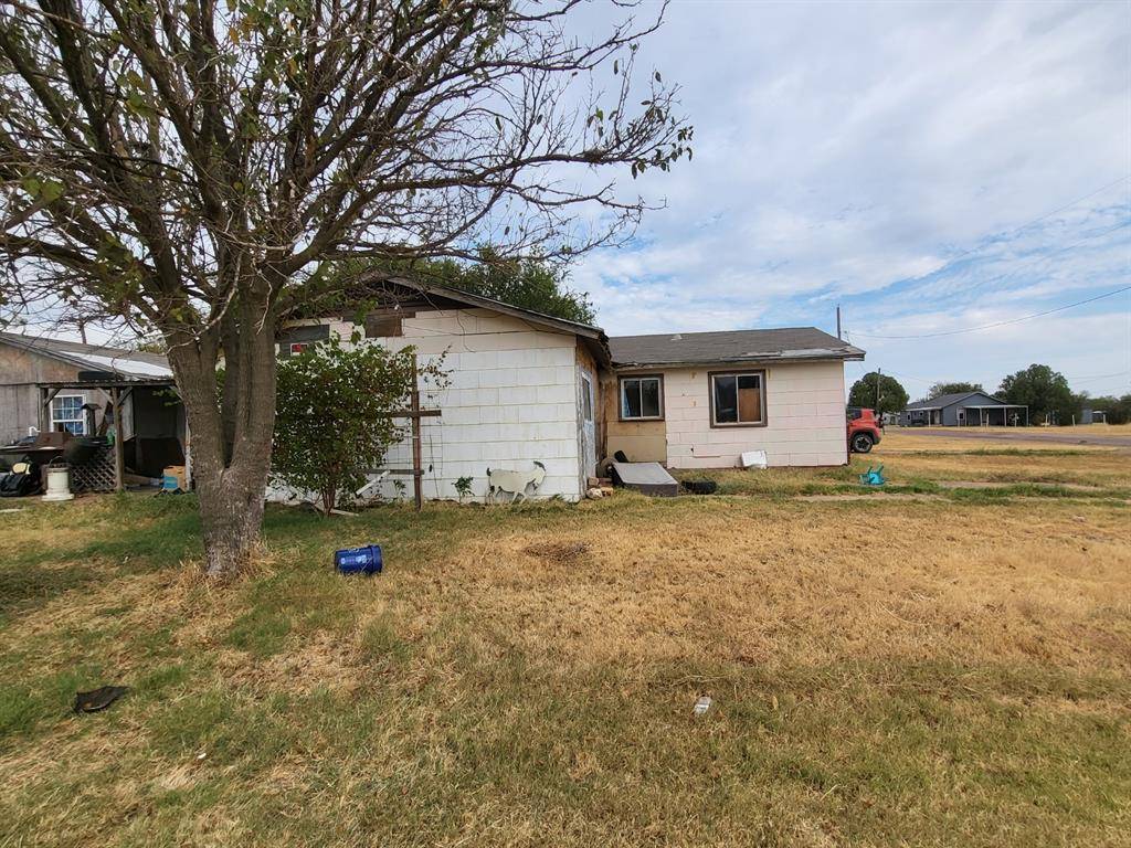 Electra, TX 76360,501 E Lincoln Avenue