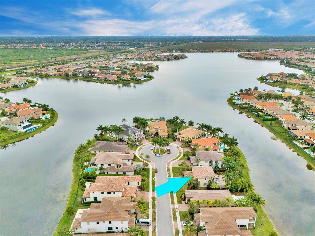 Parkland, FL 33076,10250 Peninsula Pl