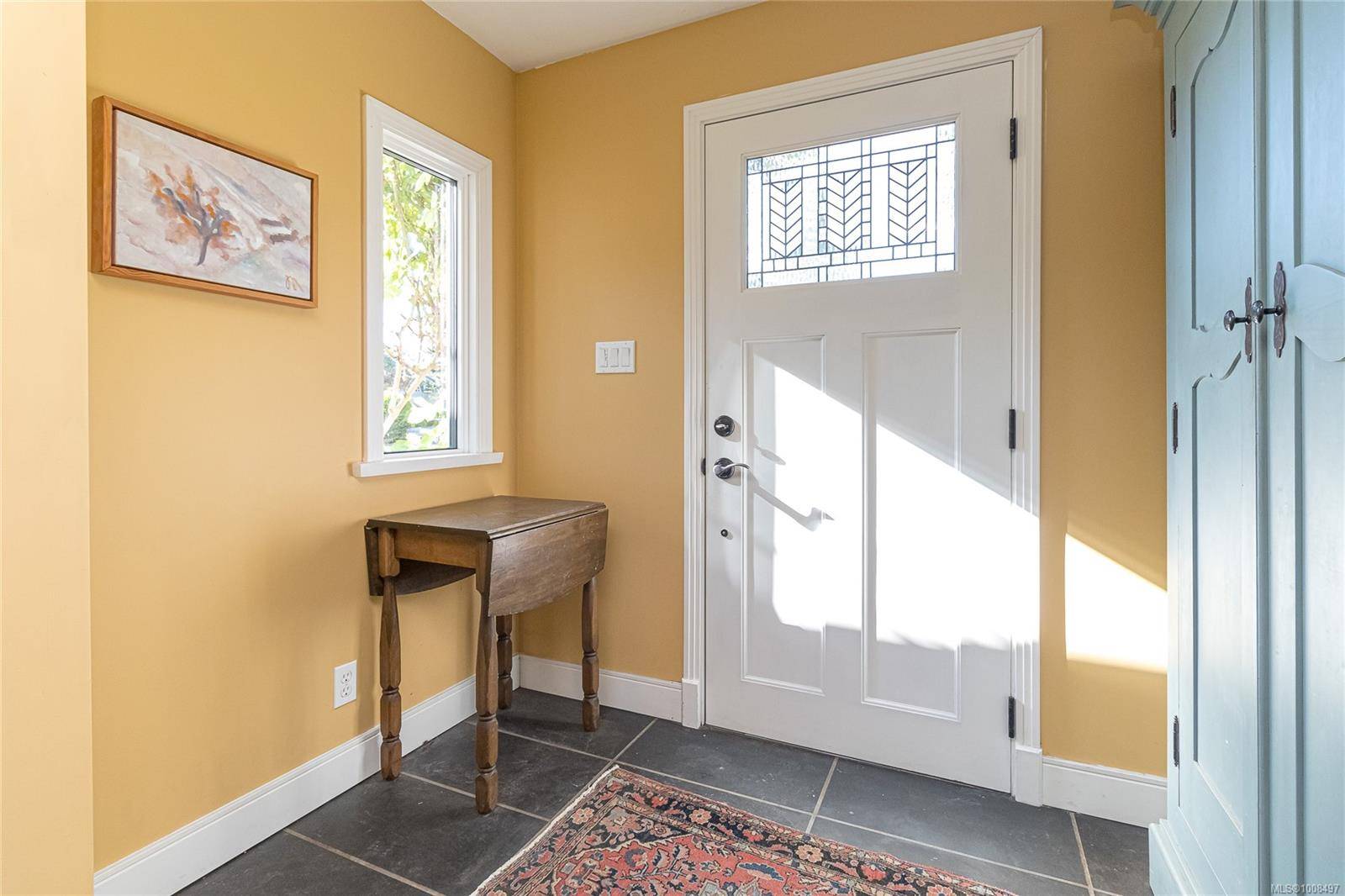 Saanich, BC V8Z 2P2,910 Jasmine Ave