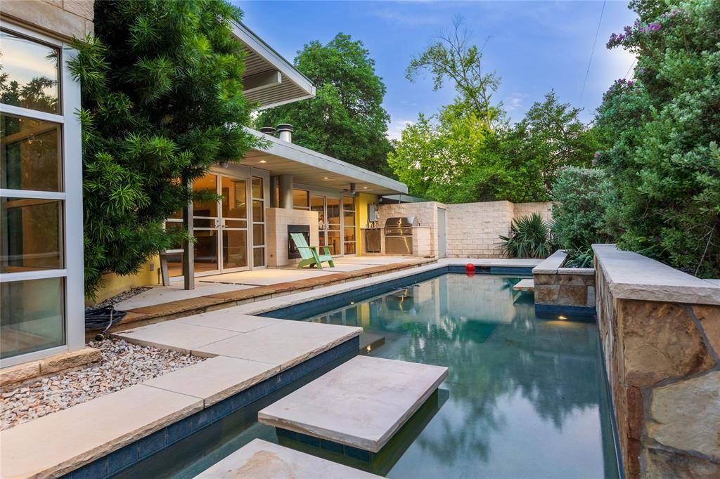 Dallas, TX 75229,10611 Royal Springs Drive
