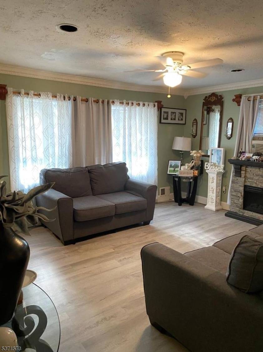 Morristown Town, NJ 07960,49 Hillairy Ave