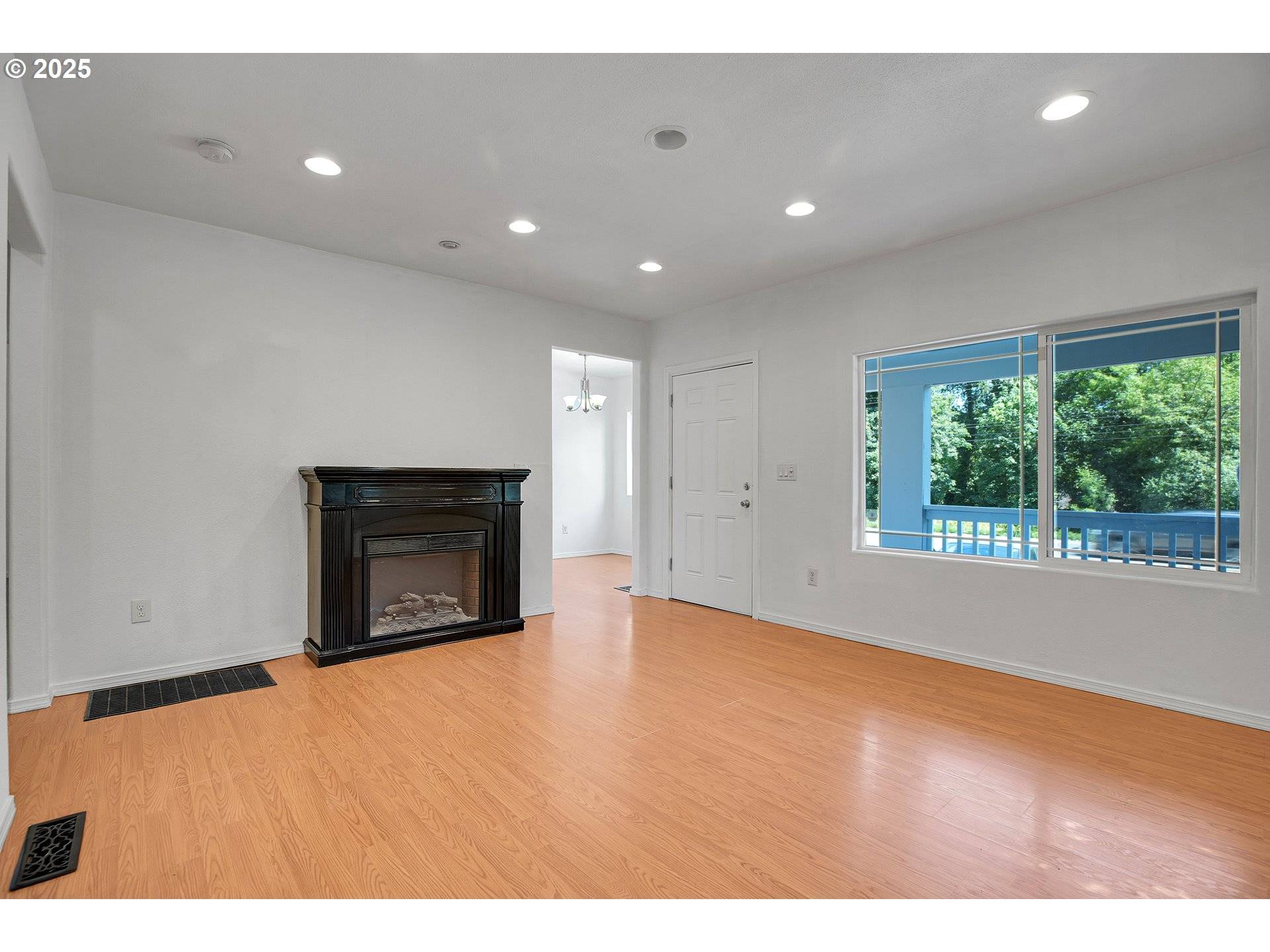 Portland, OR 97210,6511 NW SAINT HELENS RD