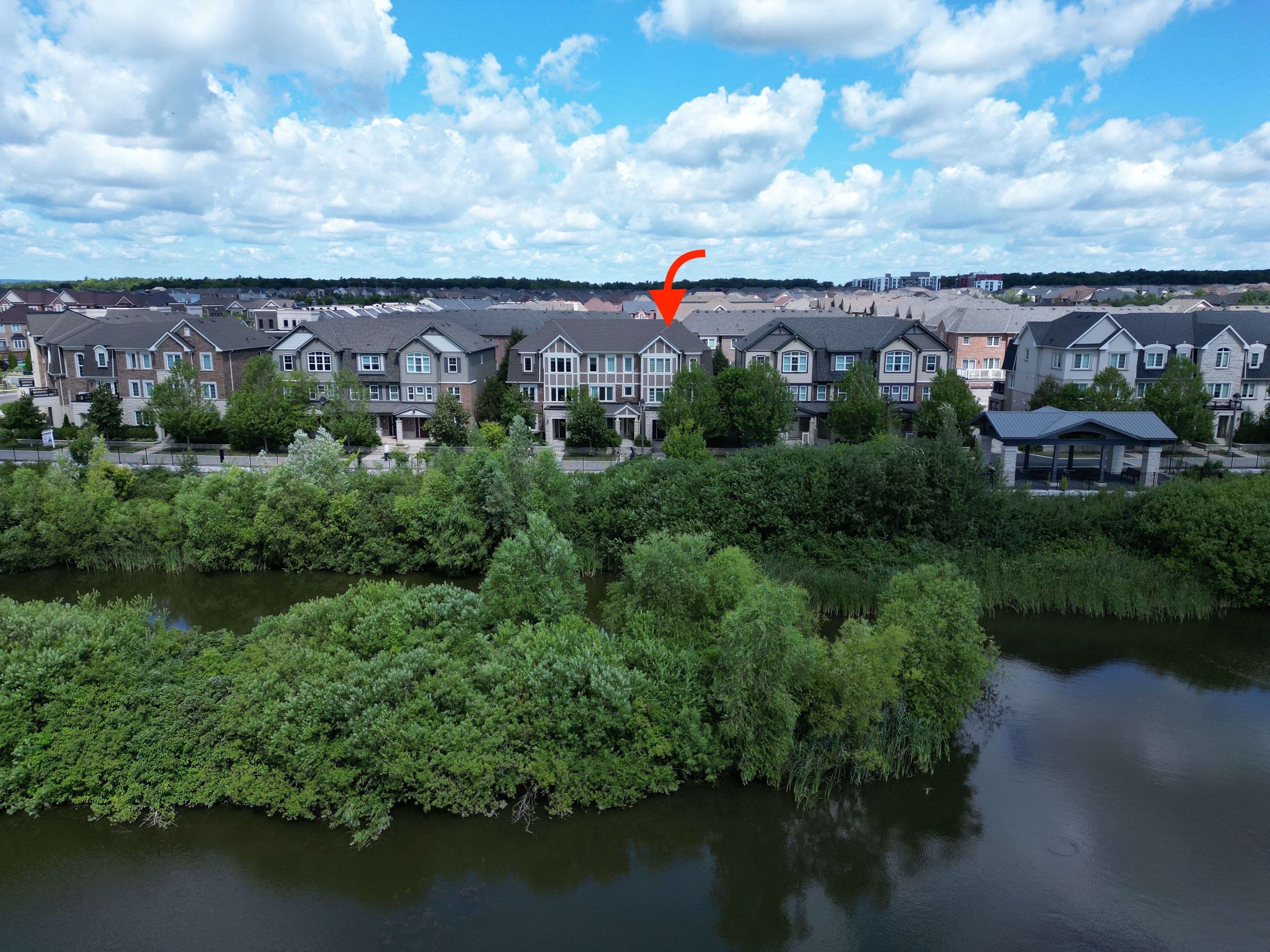 Oakville, ON L6M 4M2,3045 George Savage AVE #10