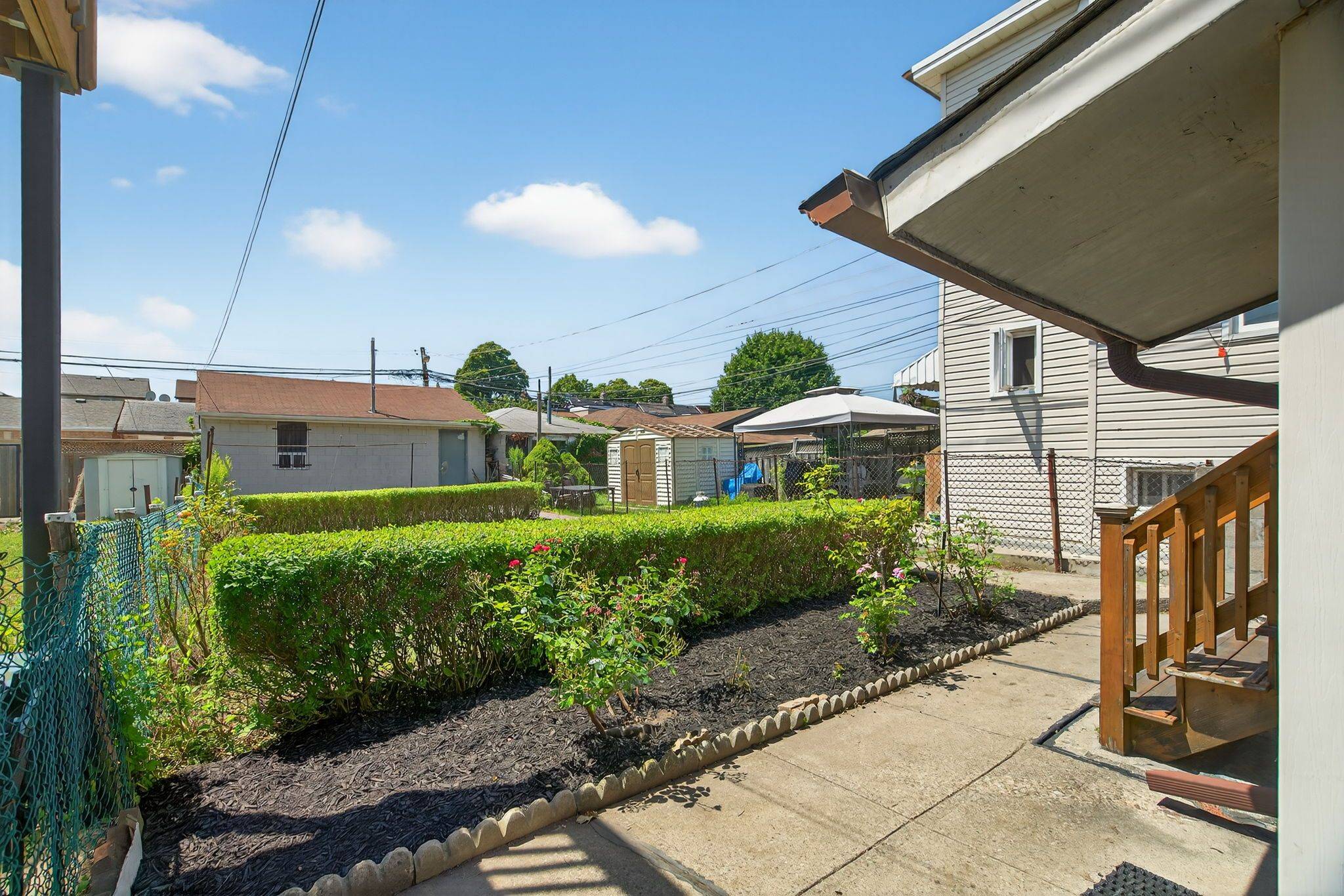 Toronto W03, ON M6H 3V5,122 GREENLAW AVE