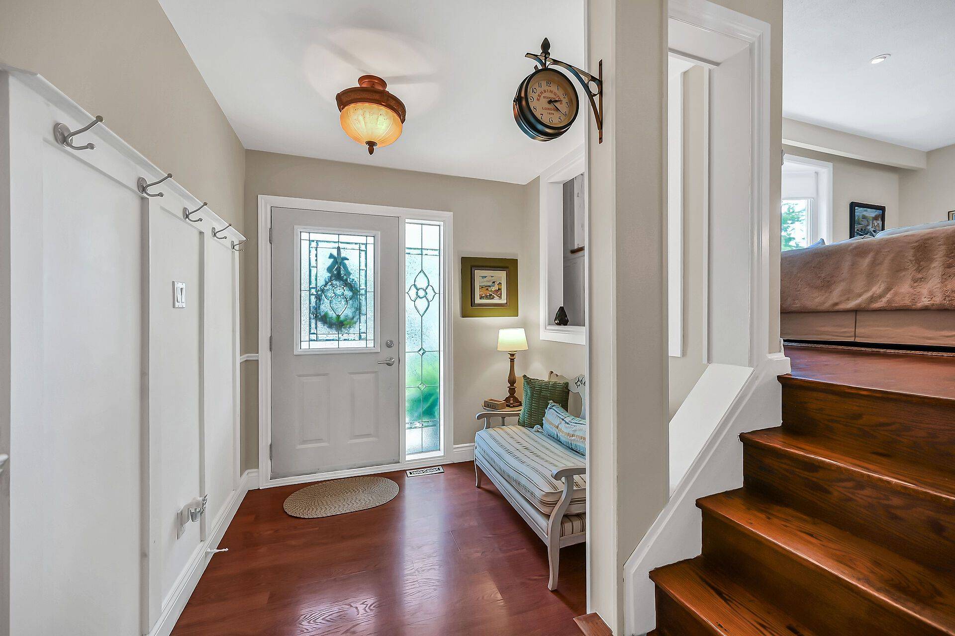 Oakville, ON L6H 1G1,92 Osborne CRES