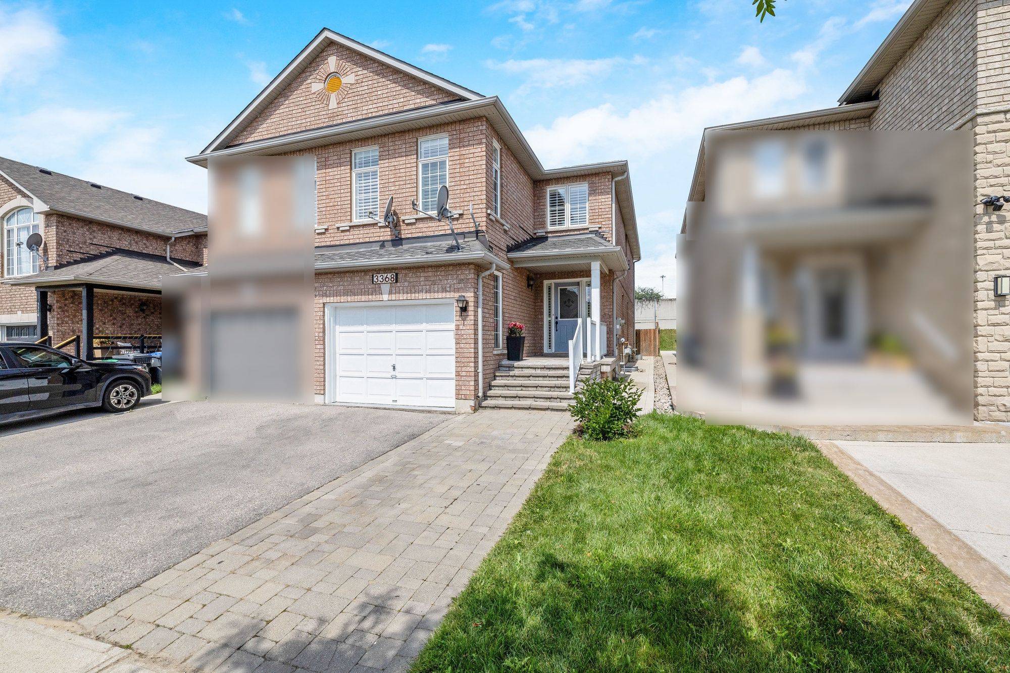 Mississauga, ON L5N 8N1,3368 Crimson King CIR