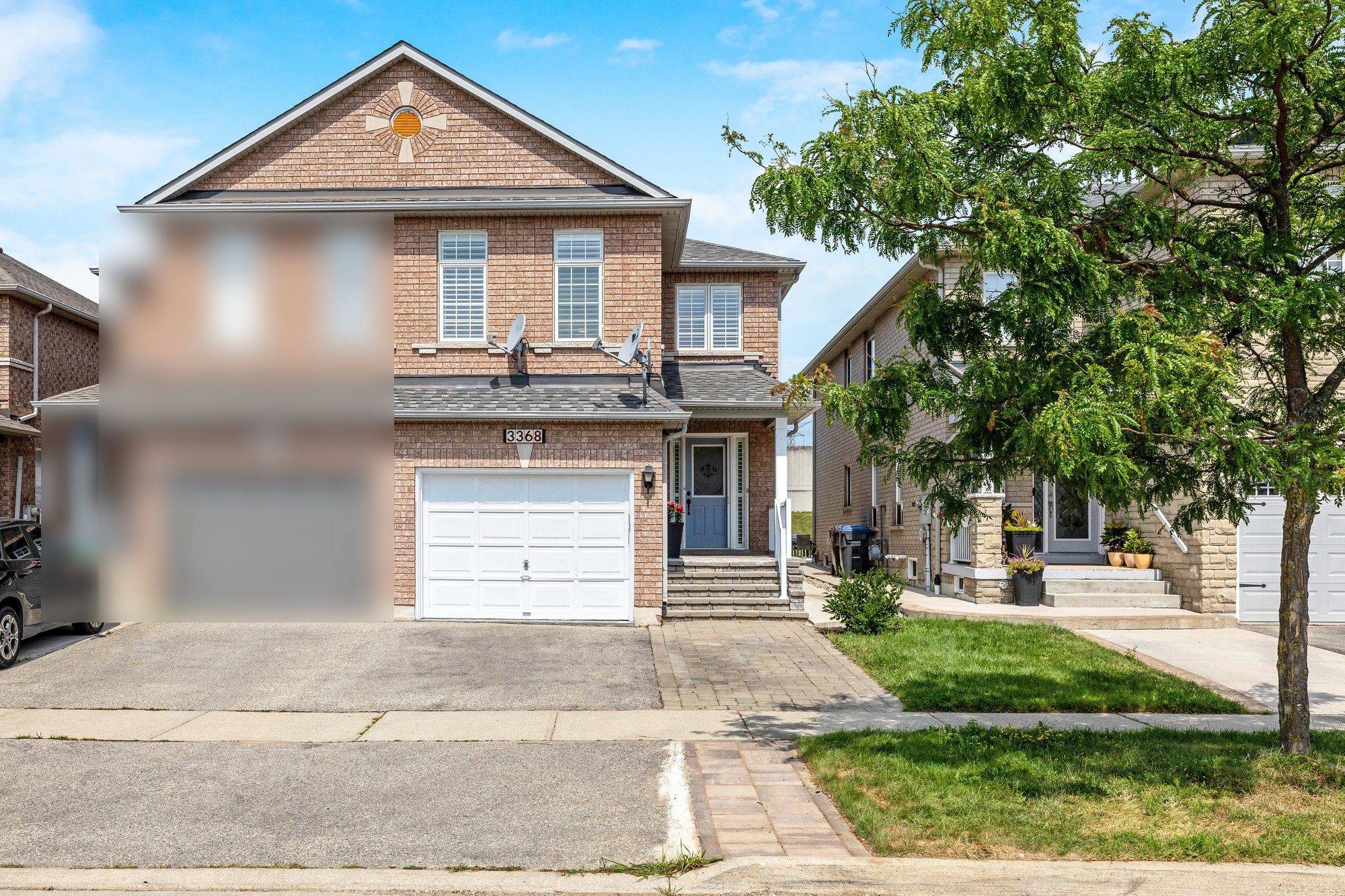 Mississauga, ON L5N 8N1,3368 Crimson King CIR