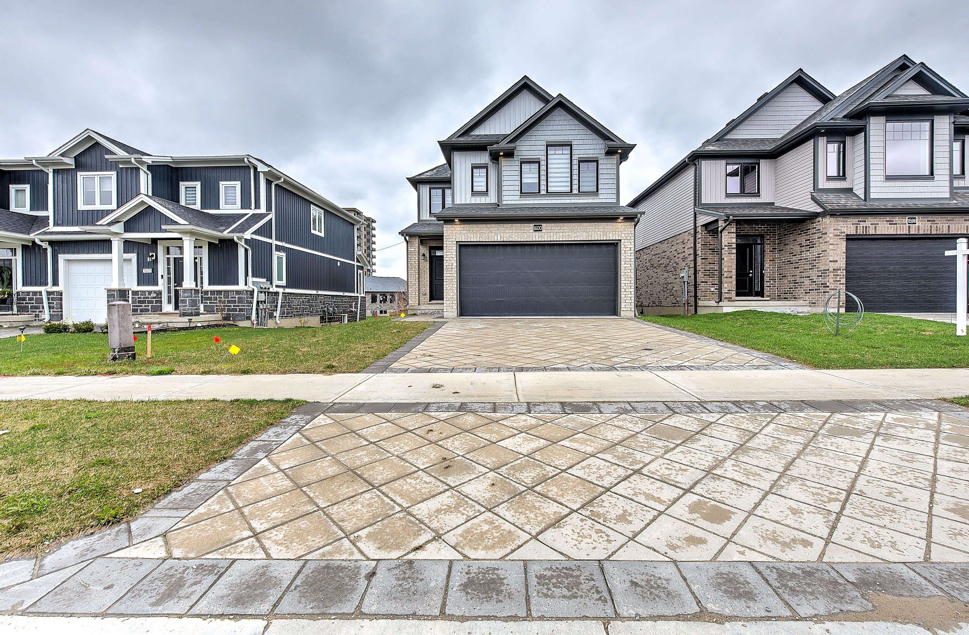 London North, ON N6G 0T2,1600 Noah BND