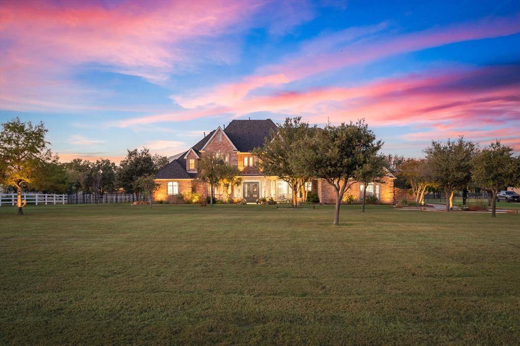 Bartonville, TX 76226,911 Noble Champions Way