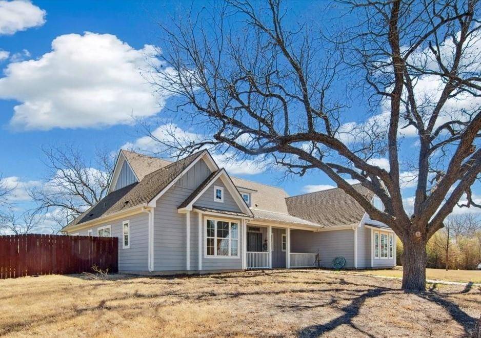 Lorena, TX 76655,105 S McBrayer Street