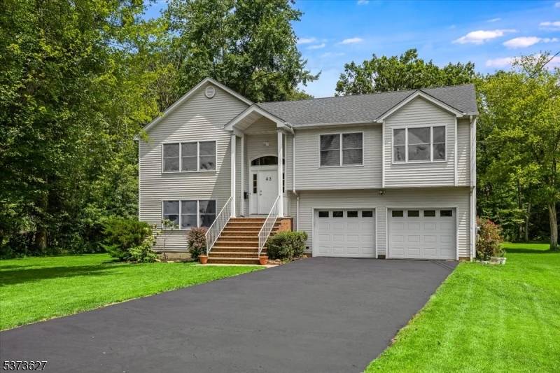 Berkeley Heights Twp., NJ 07922,43 Kuntz Avenue