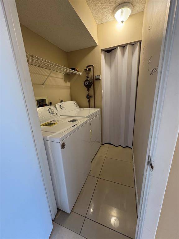 Coral Springs, FL 33067,9033 Wiles Rd #202