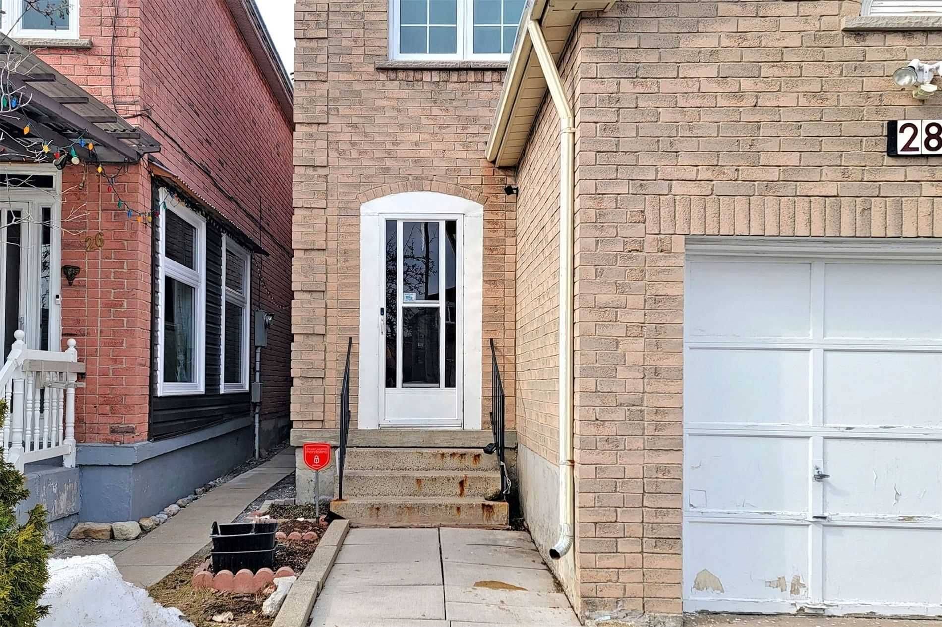 Markham, ON L3S 1Z6,28 Karen Miles CRES #Upper