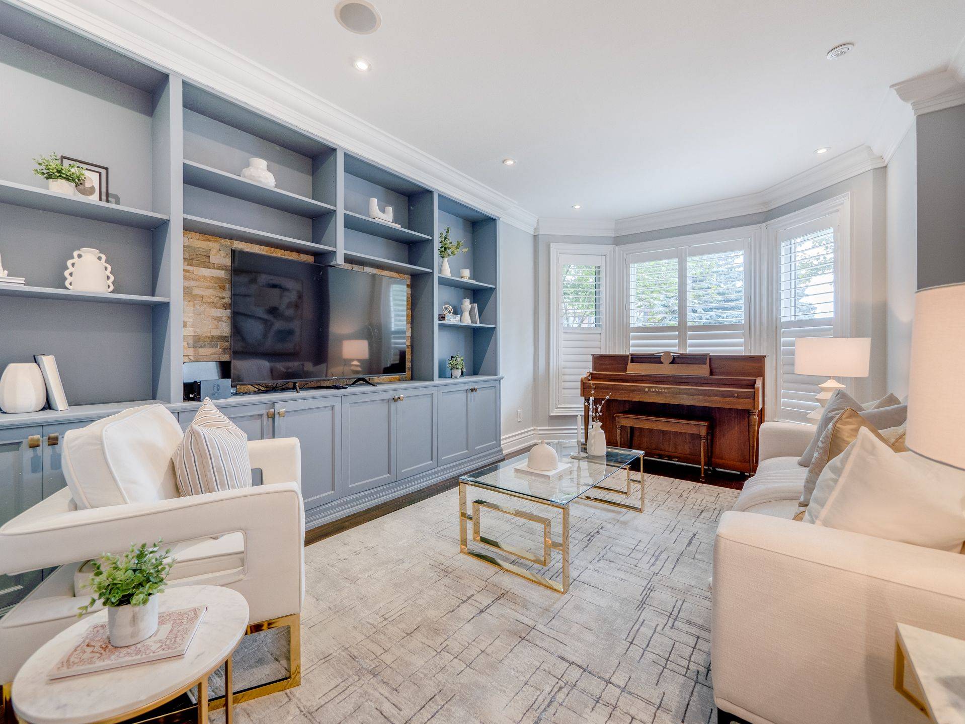 Oakville, ON L6M 2P1,1050 Masters Green DR