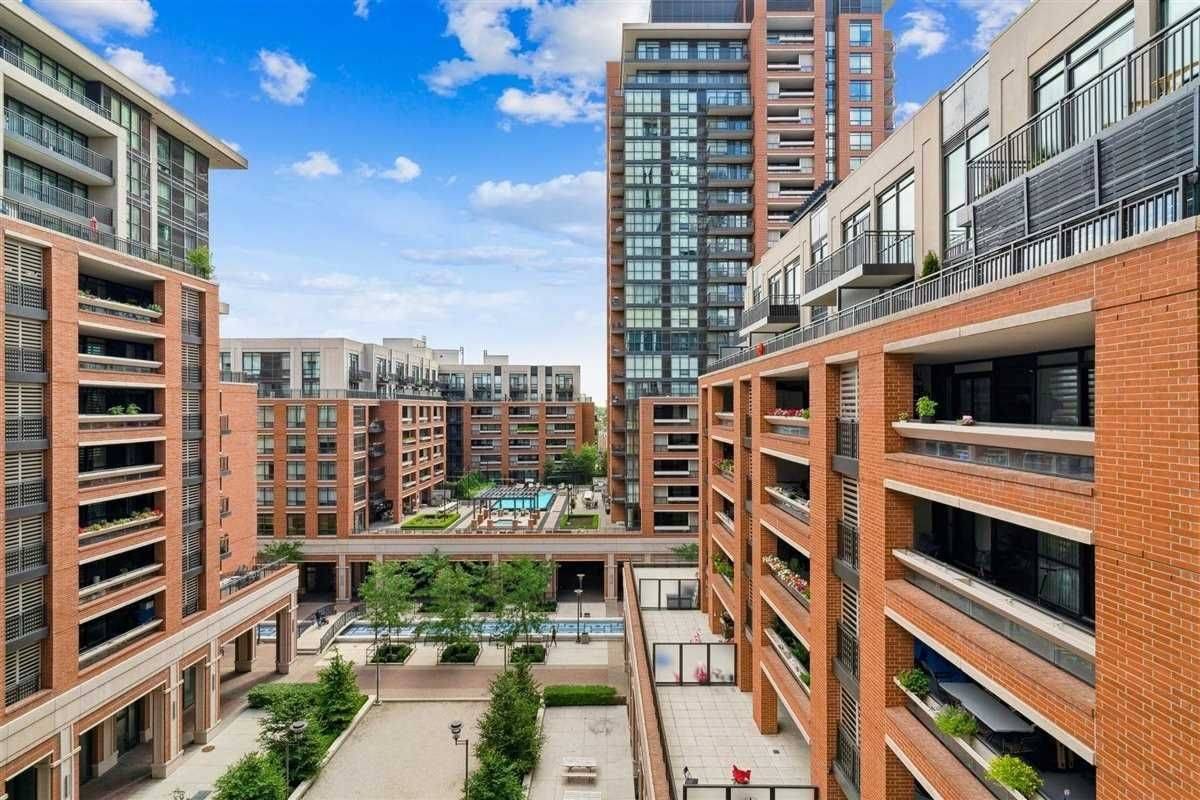Toronto W04, ON M6A 0C4,830 LAWRENCE AVE #724
