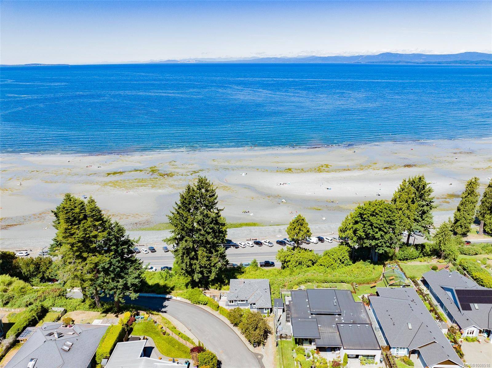 Qualicum Beach, BC V9K 1J9,484 Bay St
