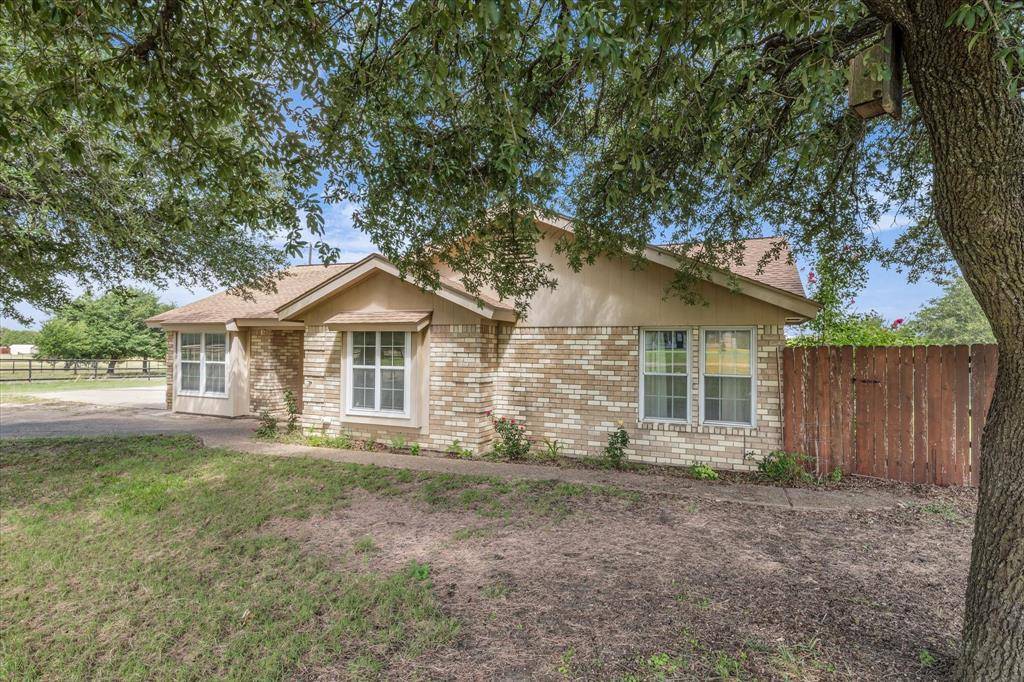 Lorena, TX 76655,261 Rabbit Hill