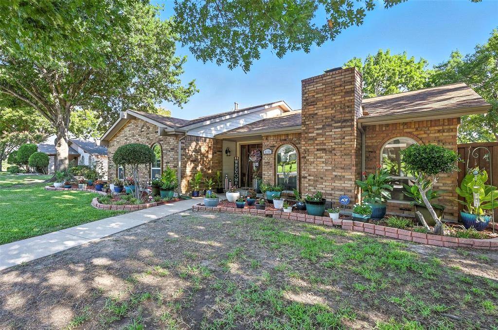 Grand Prairie, TX 75052,2110 Butterfield Trail