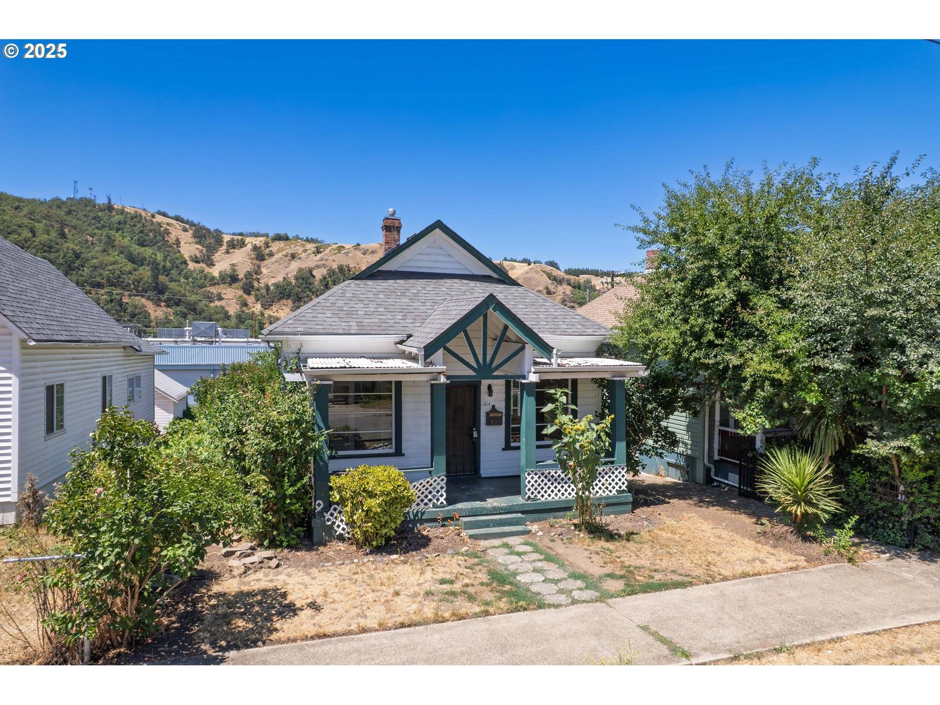 Roseburg, OR 97470,1414 SE MILL ST