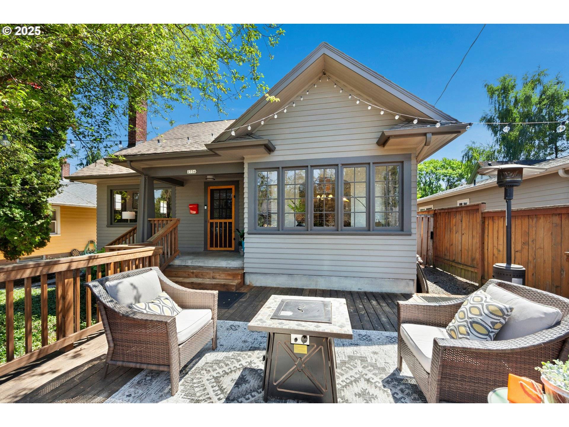 Portland, OR 97214,2736 SE STARK ST