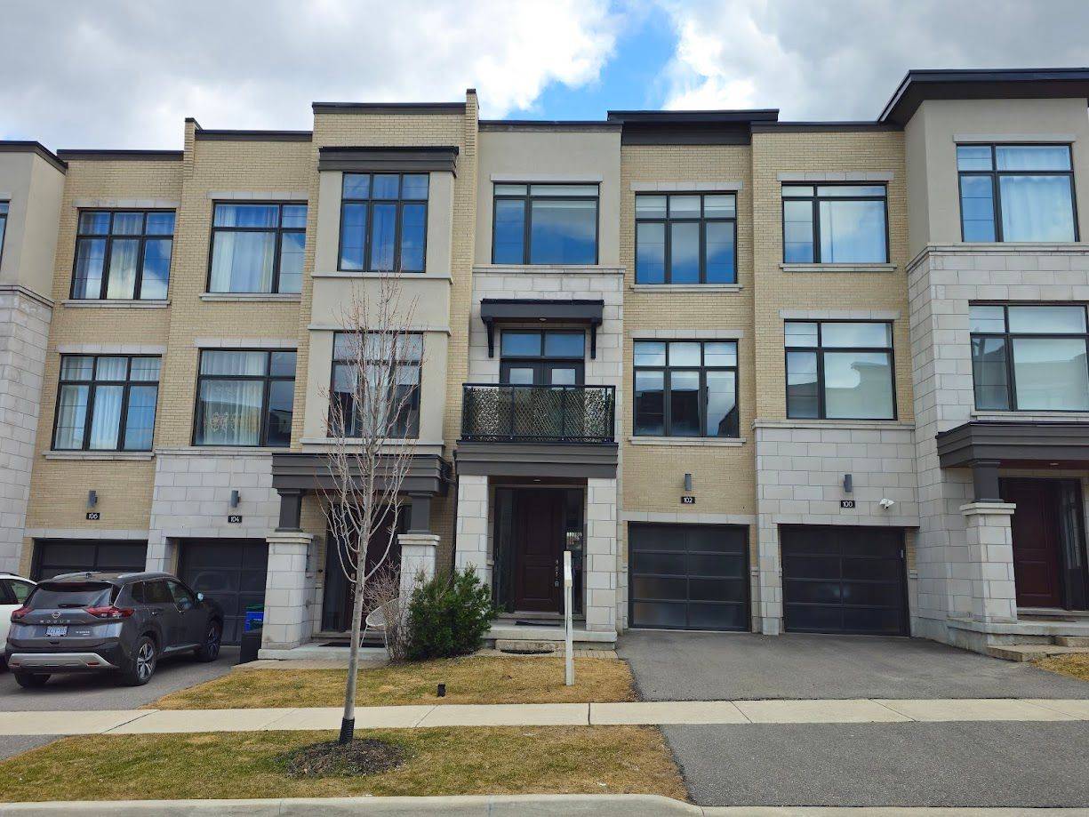 Vaughan, ON L6A 4Z6,102 Carrville Woods CIR