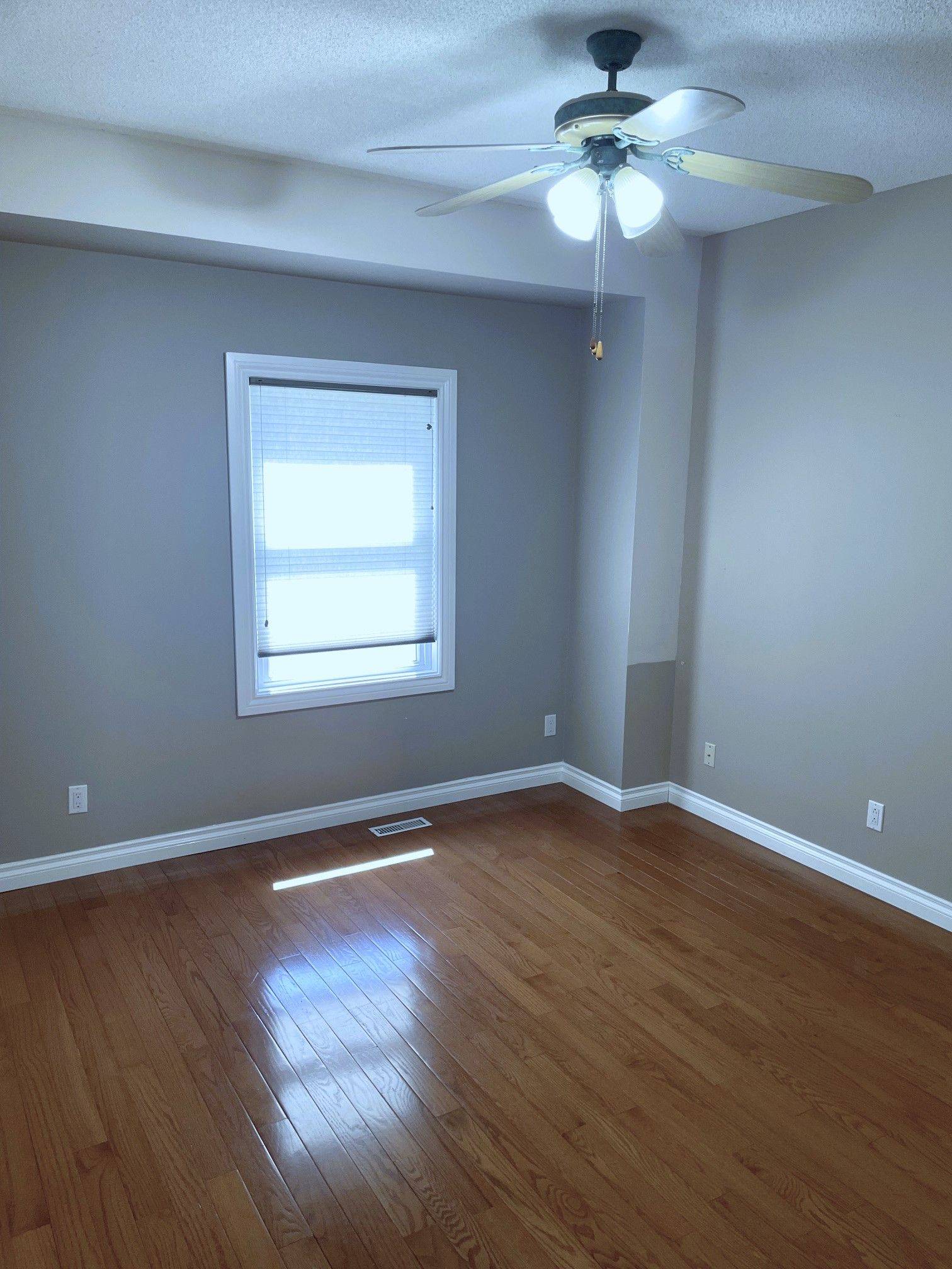 Halton Hills, ON L7G 2C7,119 Mill ST E #B