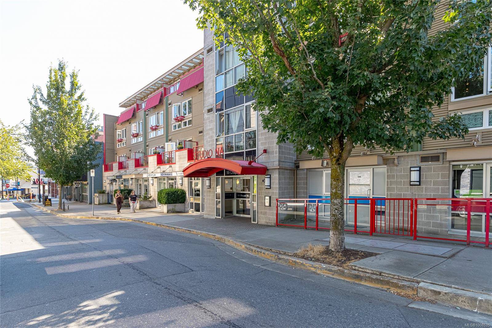 Nanaimo, BC V9R 5H3,99 Chapel St #206