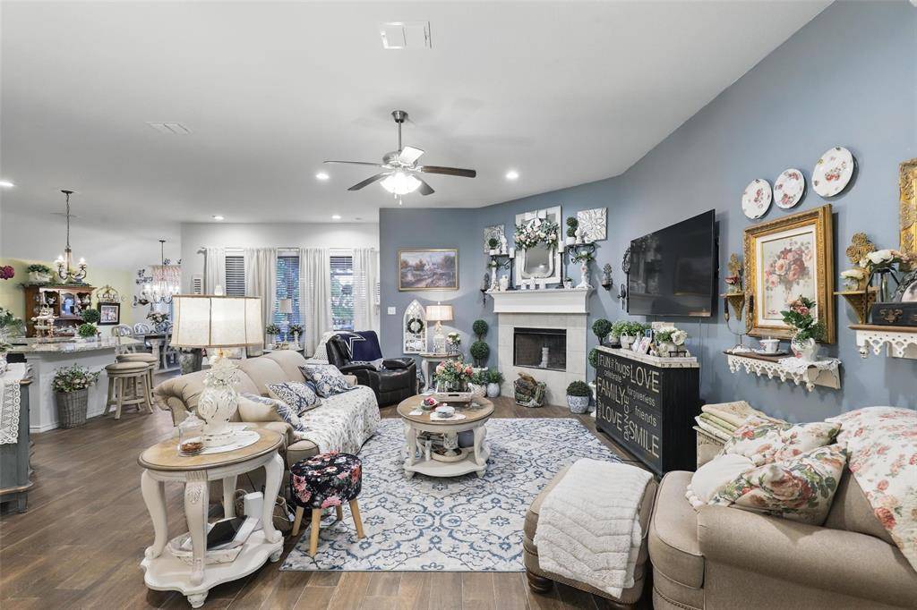 Burleson, TX 76058,1440 Glade Meadows Drive