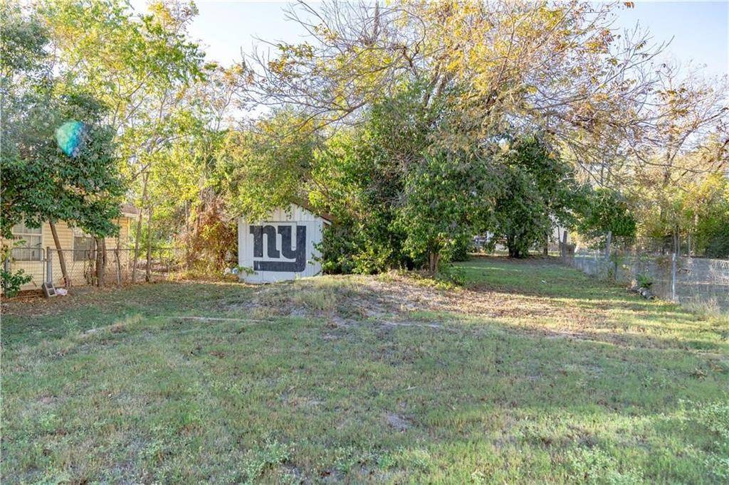 Waco, TX 76706,1925 Burnett Avenue