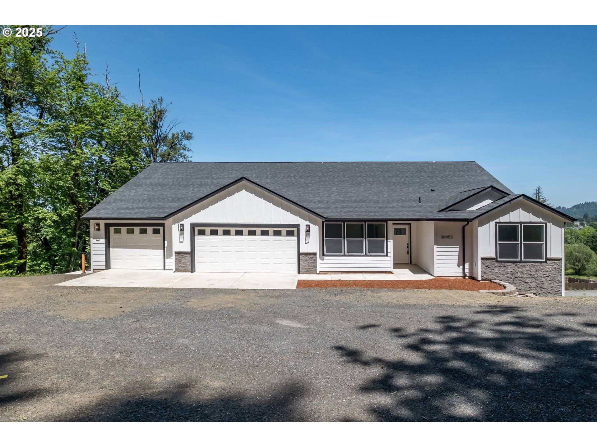 Lebanon, OR 97355,36953 VICTORY DR