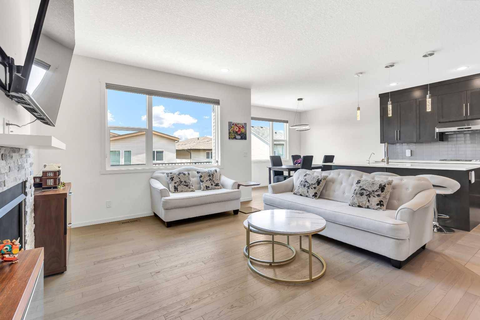 Calgary, AB T3P 0W4,314 Carringvue MNR NW