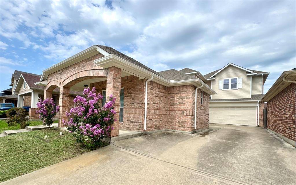 Grand Prairie, TX 75052,2639 Blackstone Drive