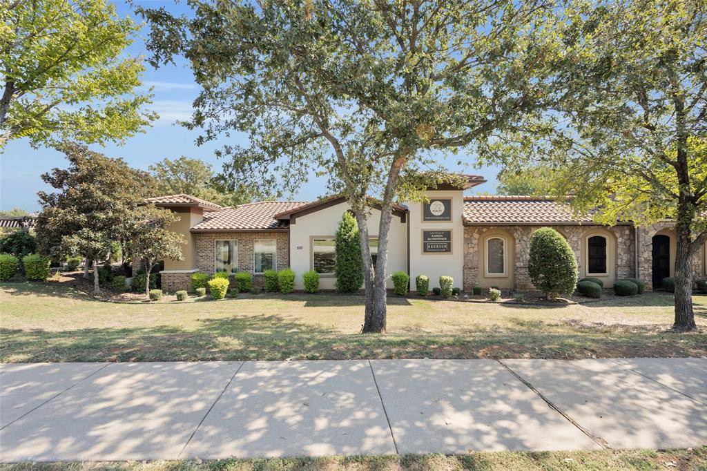 Mansfield, TX 76063,550 N Walnut Creek Drive #100