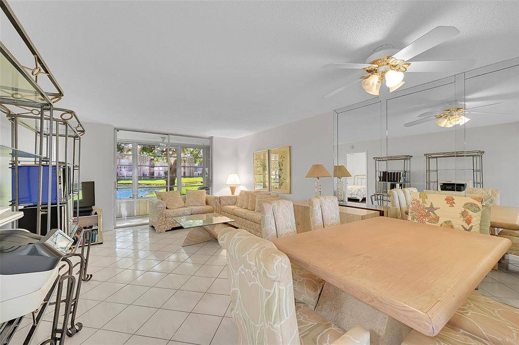 Sunrise, FL 33322,9480 Sunrise Lakes Blvd #111
