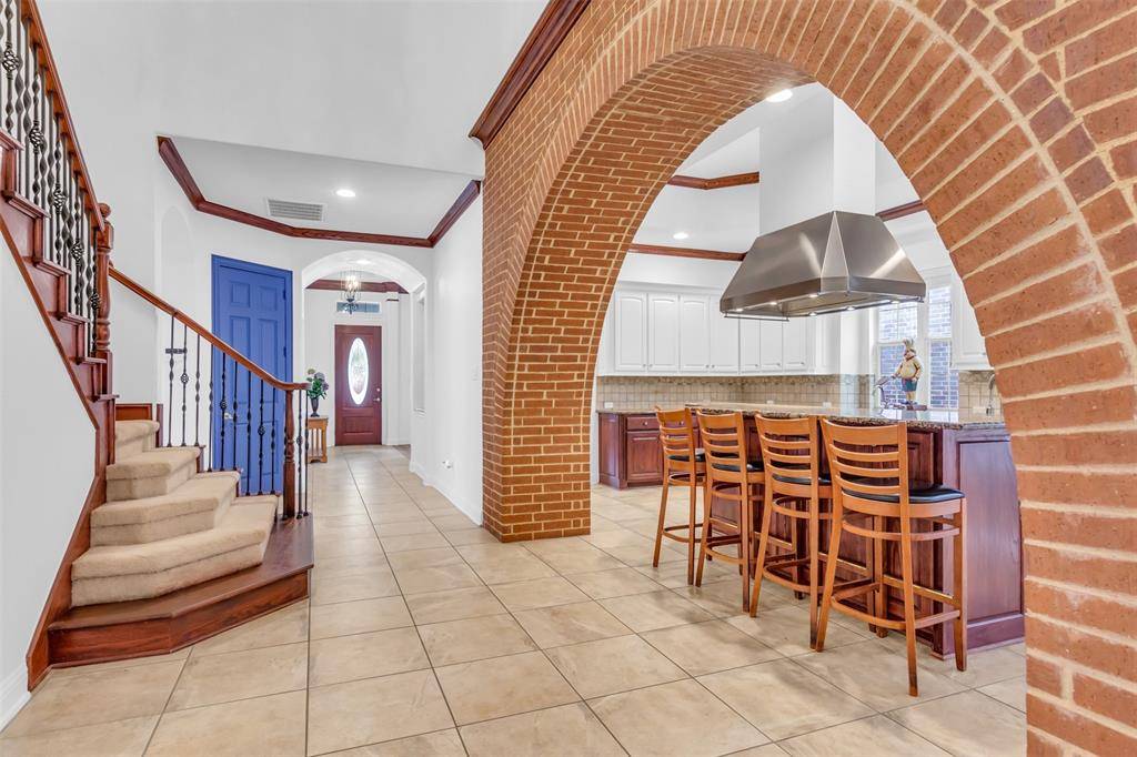 Dallas, TX 75218,10910 Nevis Lane