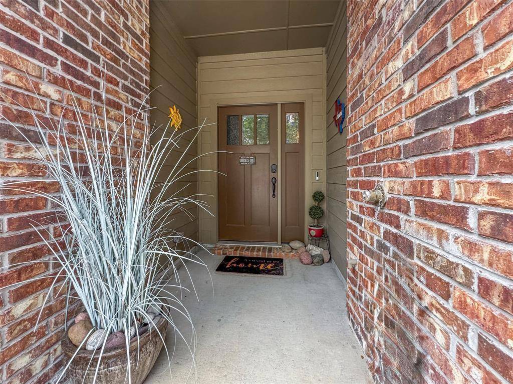 Lewisville, TX 75067,556 Waterloo Drive