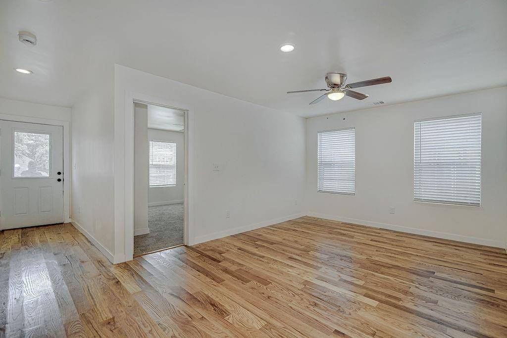 Grand Prairie, TX 75050,213 NE 29th Street