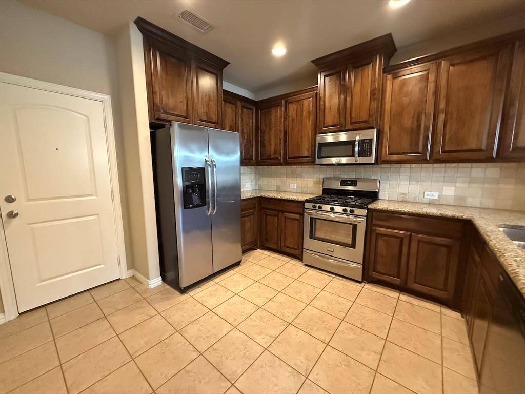 Richardson, TX 75081,528 S Greenville Avenue