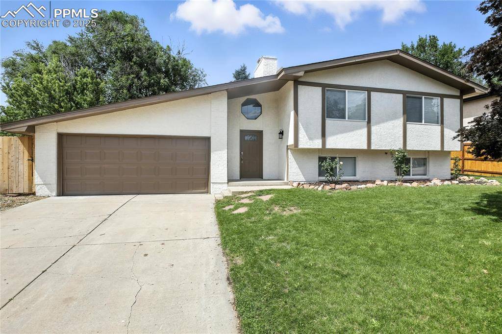Colorado Springs, CO 80915,5410 Dawnridge DR